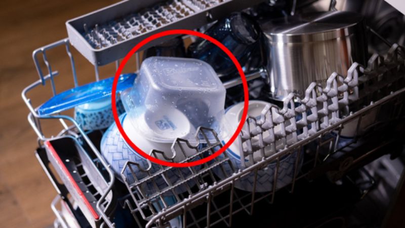 Khả năng làm khô đồ nhựa kém